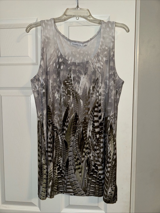 Susan Graver Tops - Susan Graver Gray Feather-Print Sleeveless Tunic